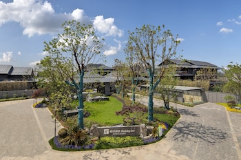 holiday inn deqing xinshi ancient town an ihg hotel