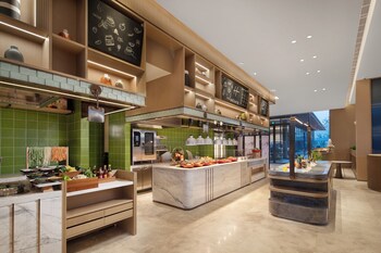 holiday inn deqing xinshi ancient town an ihg hotel