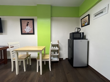 h plus hotel powered by cocotel