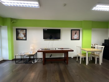 h plus hotel powered by cocotel