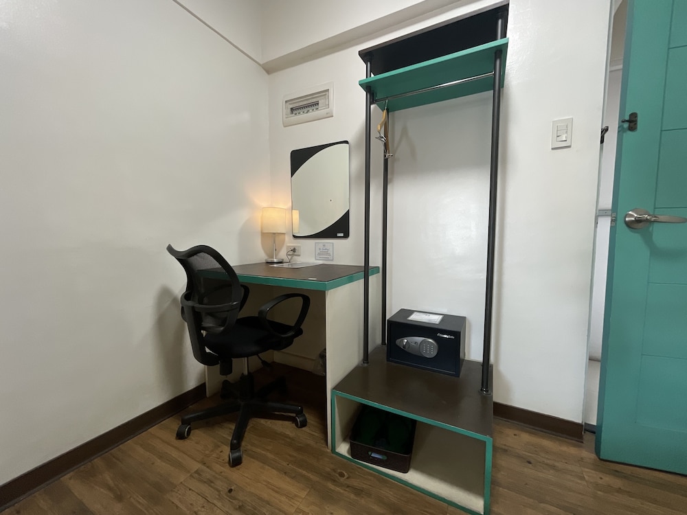 h plus hotel powered by cocotel