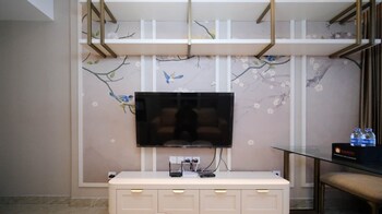 enchanting and beautiful 2br apartment at supermall mansion benson tower