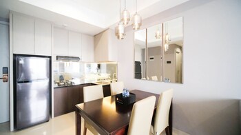 tidy and spacious 2br at grand sungkono lagoon apartment