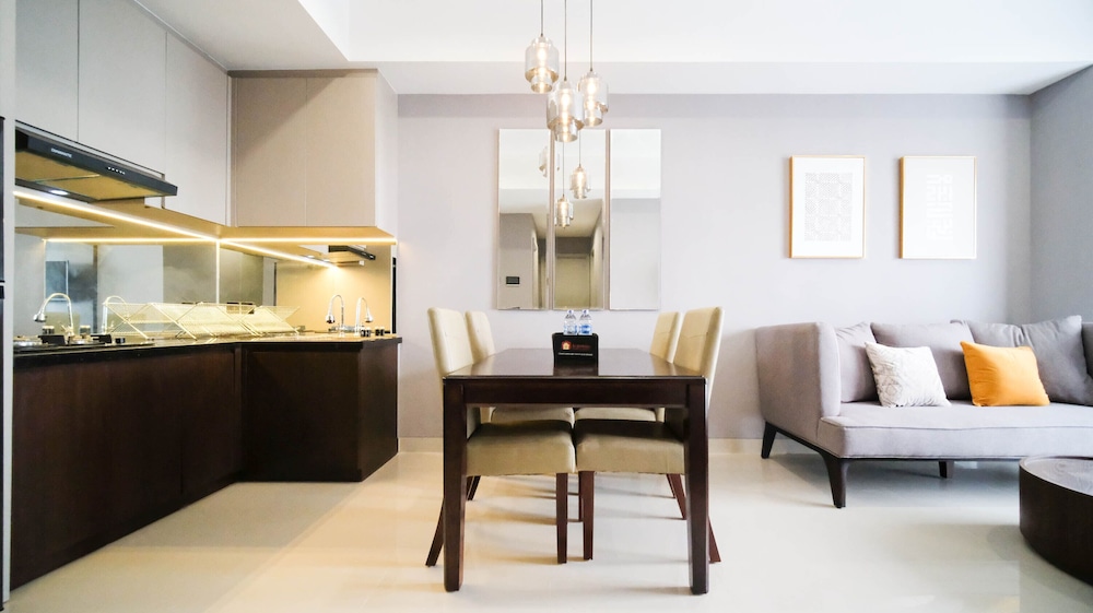 tidy and spacious 2br at grand sungkono lagoon apartment