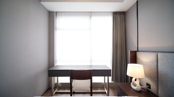 tidy and spacious 2br at grand sungkono lagoon apartment