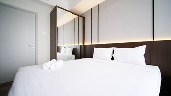 tidy and spacious 2br at grand sungkono lagoon apartment