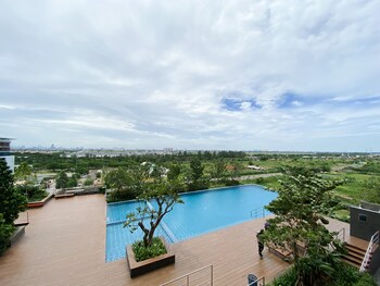 cozy stay studio at sayana bekasi apartment