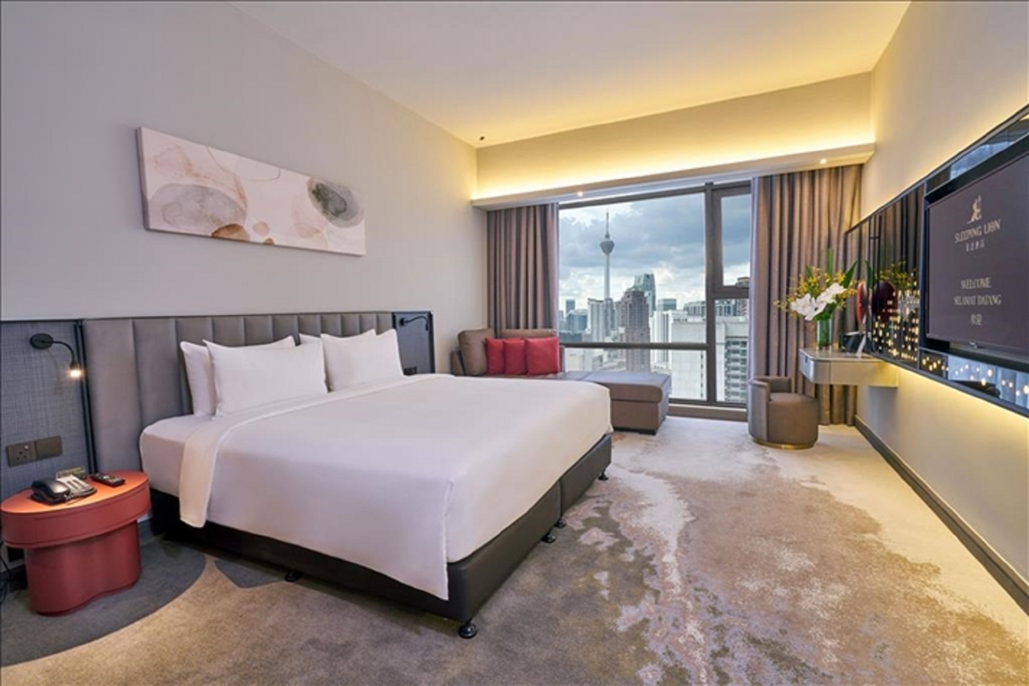 sleeping lion suites