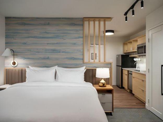 springhill suites by marriott cincinnati mason