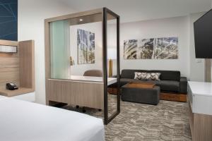 springhill suites by marriott cincinnati mason