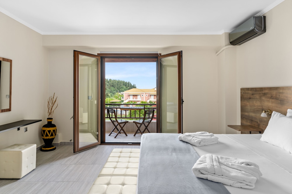 the dandy villas sivota