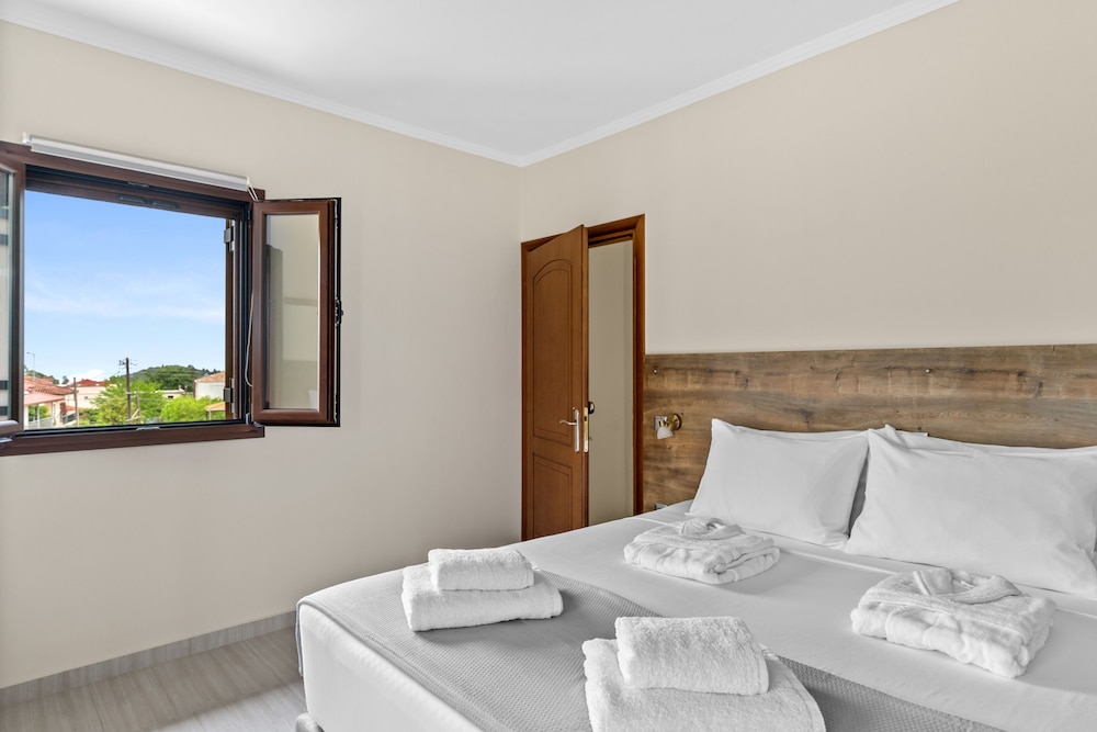 the dandy villas sivota