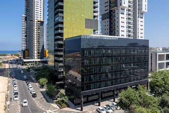 master bat yam aparthotel