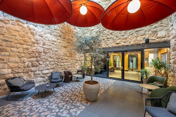 master bat yam aparthotel