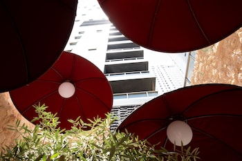 master bat yam aparthotel