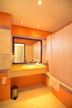 one resort aqua park and spa