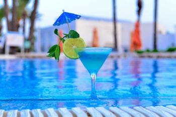 one resort aqua park and spa
