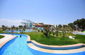 one resort aqua park and spa
