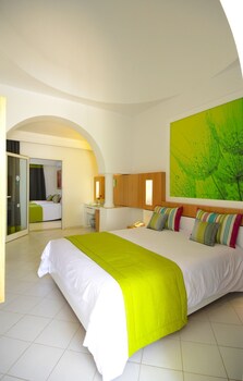 one resort aqua park and spa