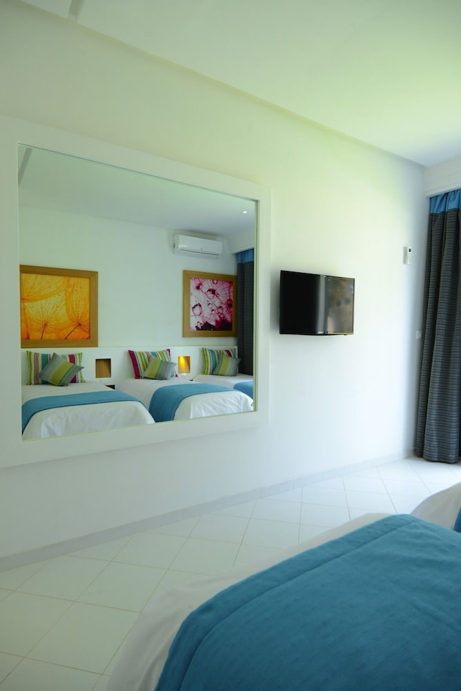 one resort aqua park and spa