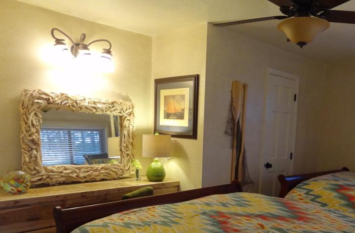 poolside queen cabana with two queen beds full kitchen and pool access overlooking lake ouachita by redawning