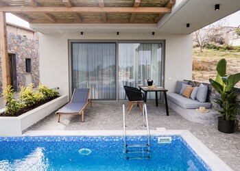 kaktus suites private pool