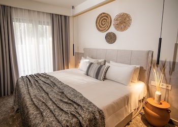 kaktus suites private pool