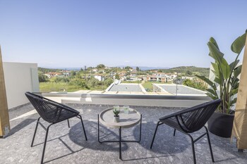kaktus suites private pool