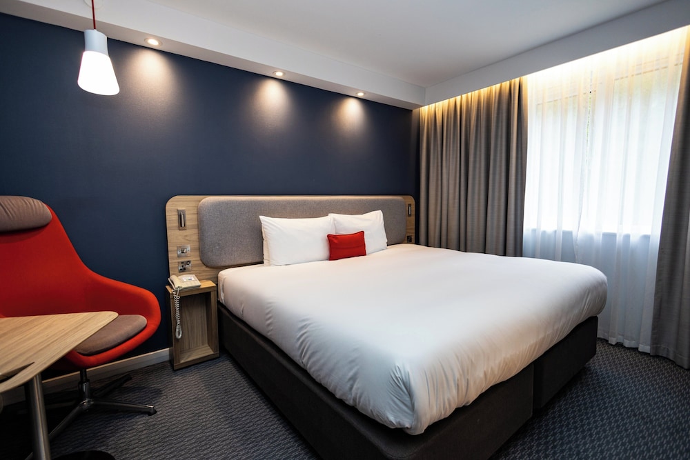 holiday inn express canterbury by ihg