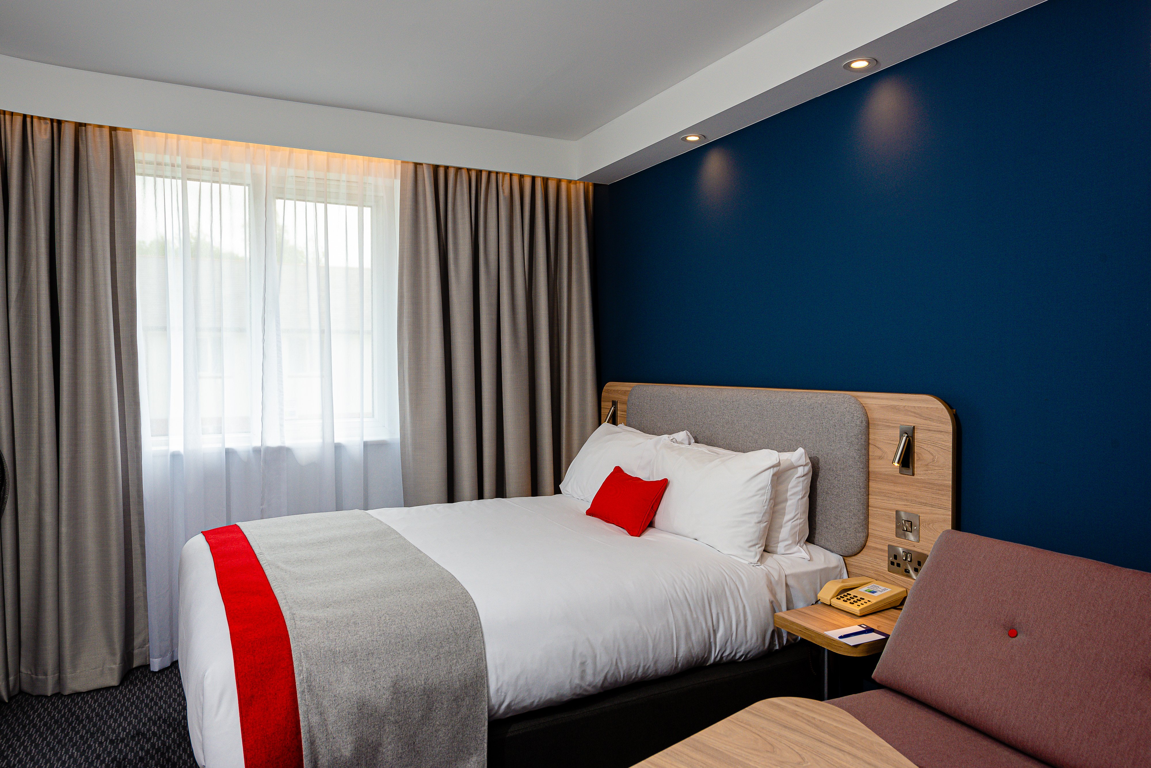 holiday inn express canterbury by ihg