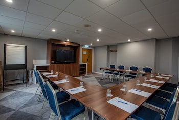 holiday inn express canterbury by ihg