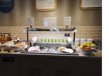 holiday inn express canterbury by ihg