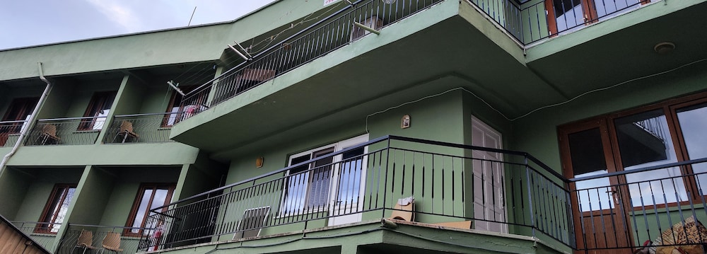 caner mountain hotel