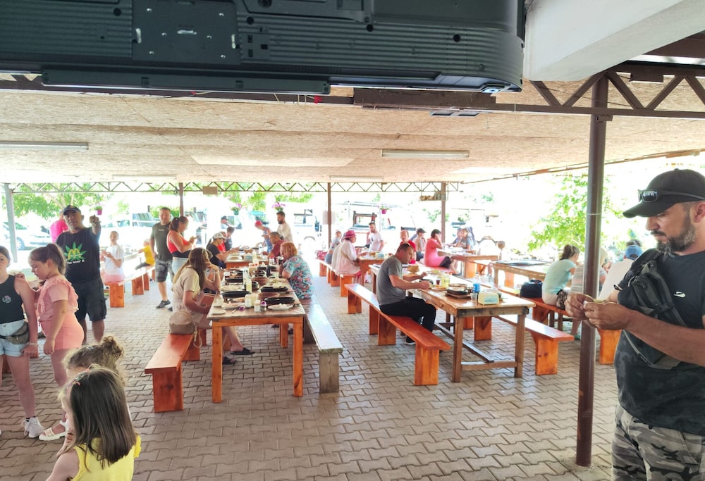 caner mountain hotel