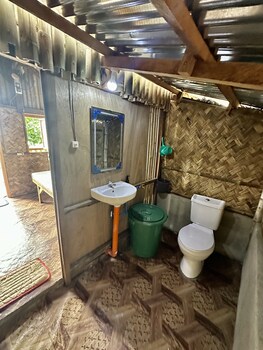 emmalyns paradise resort