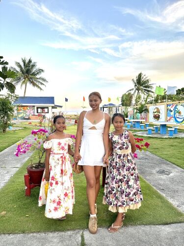 emmalyns paradise resort