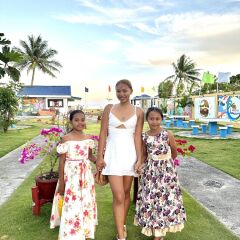 emmalyns paradise resort