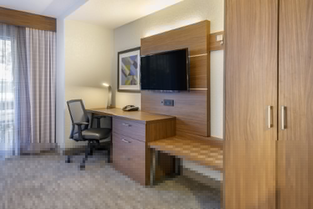 holiday inn express cape coral fort myers area by ihg