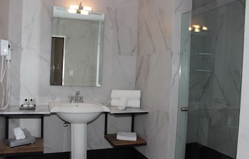 hotel plaza revolucion