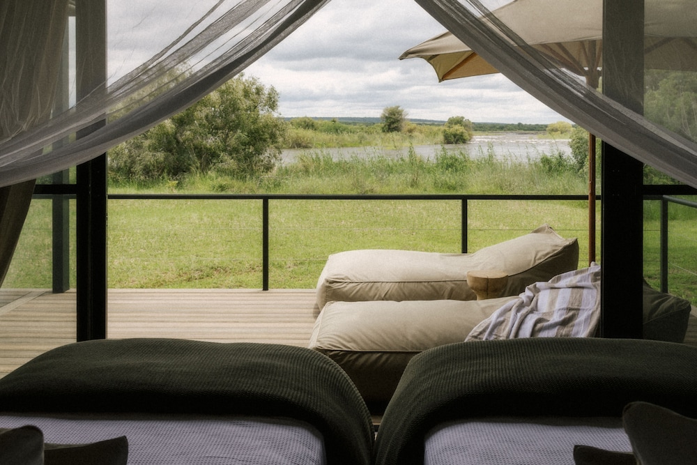 batoka zambezi sands