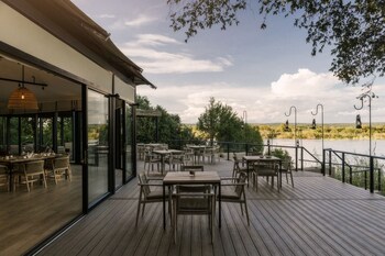 batoka zambezi sands