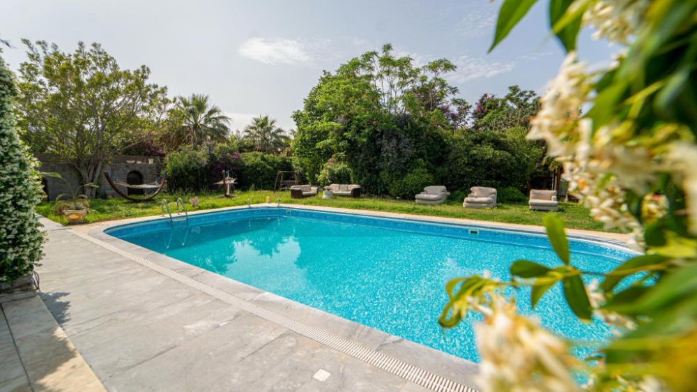 almina garden boutique