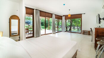 almina garden boutique