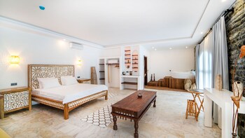 almina garden boutique