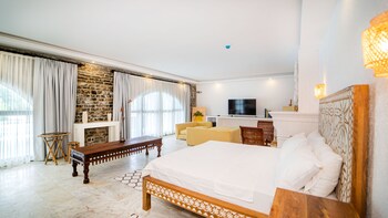 almina garden boutique