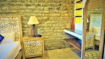 almina garden boutique