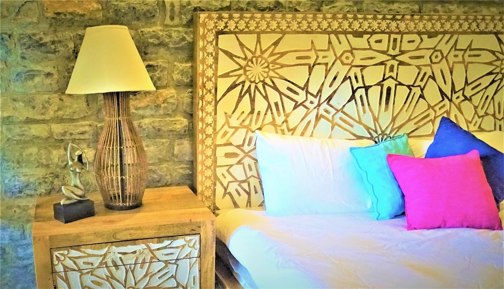 almina garden boutique