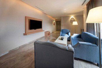pearly hotel abha