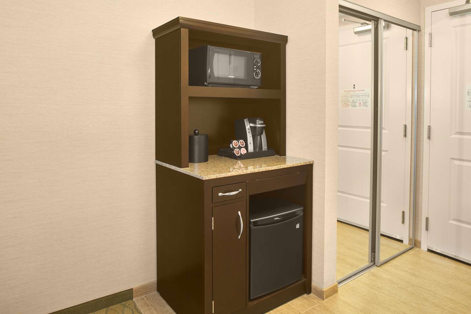 hilton garden inn akron