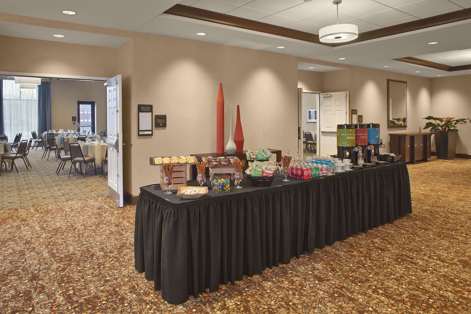 hilton garden inn akron